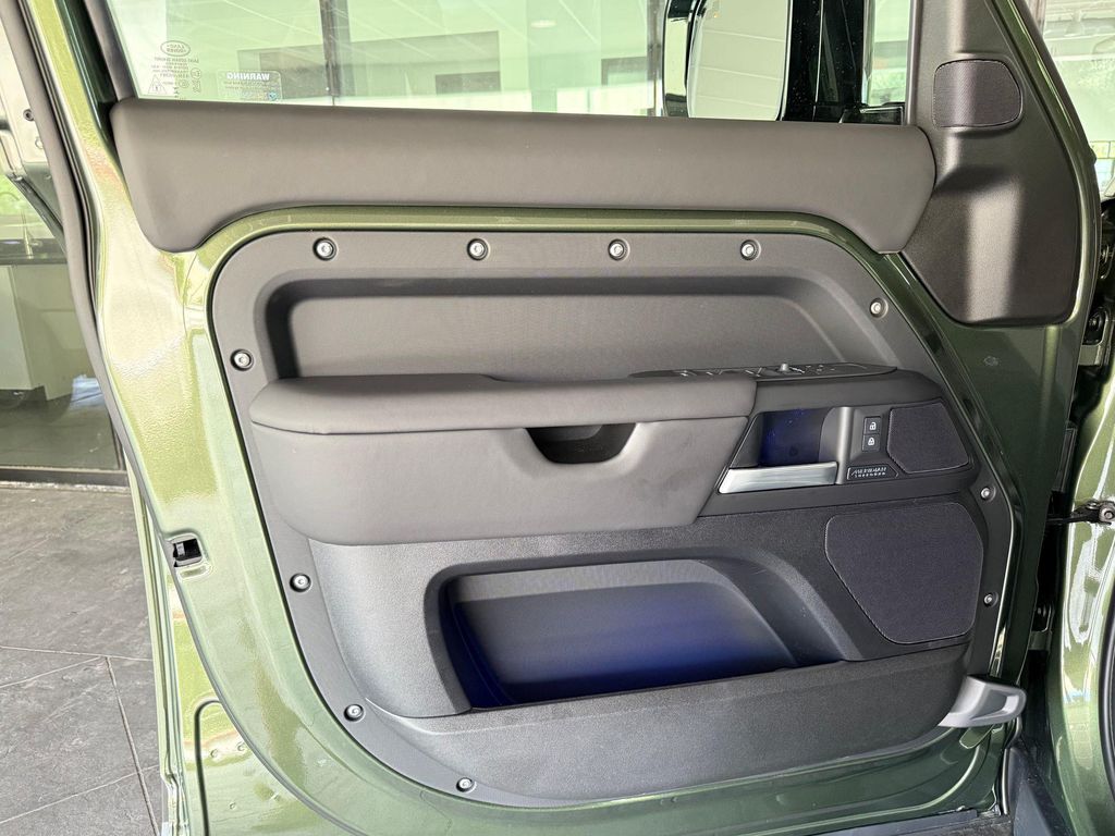 2026 LAND Rover DEFENDER P400 X-DYNAMIC SE 缩略图 23