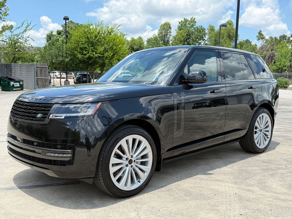 New 2026 Land Rover Range Rover P400 SE