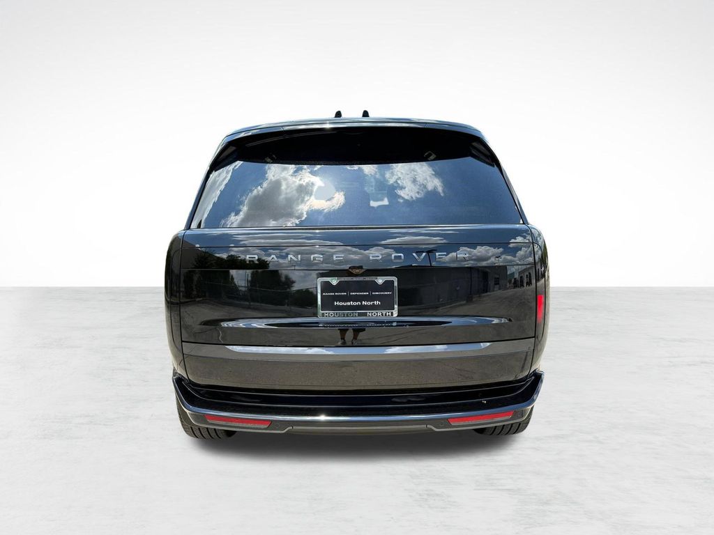 صورة 10 لـ 2026 LAND Rover RANGE ROVER P400 SE