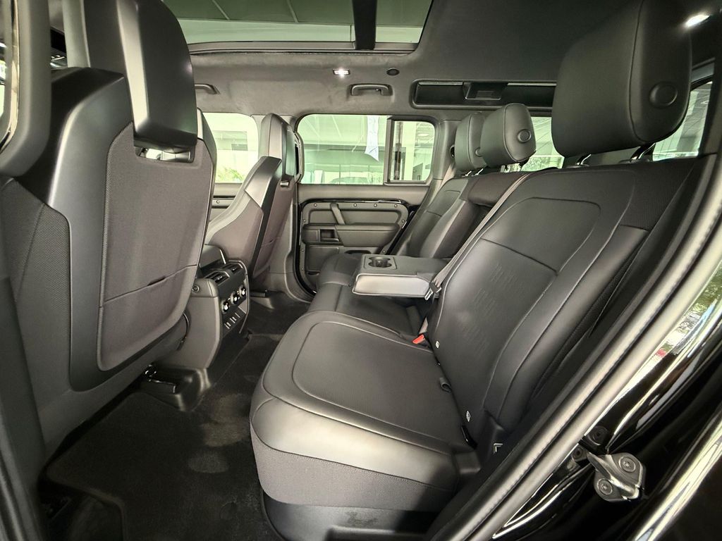 صورة مصغرة 14 لـ 2026 LAND Rover DEFENDER P635 OCTA