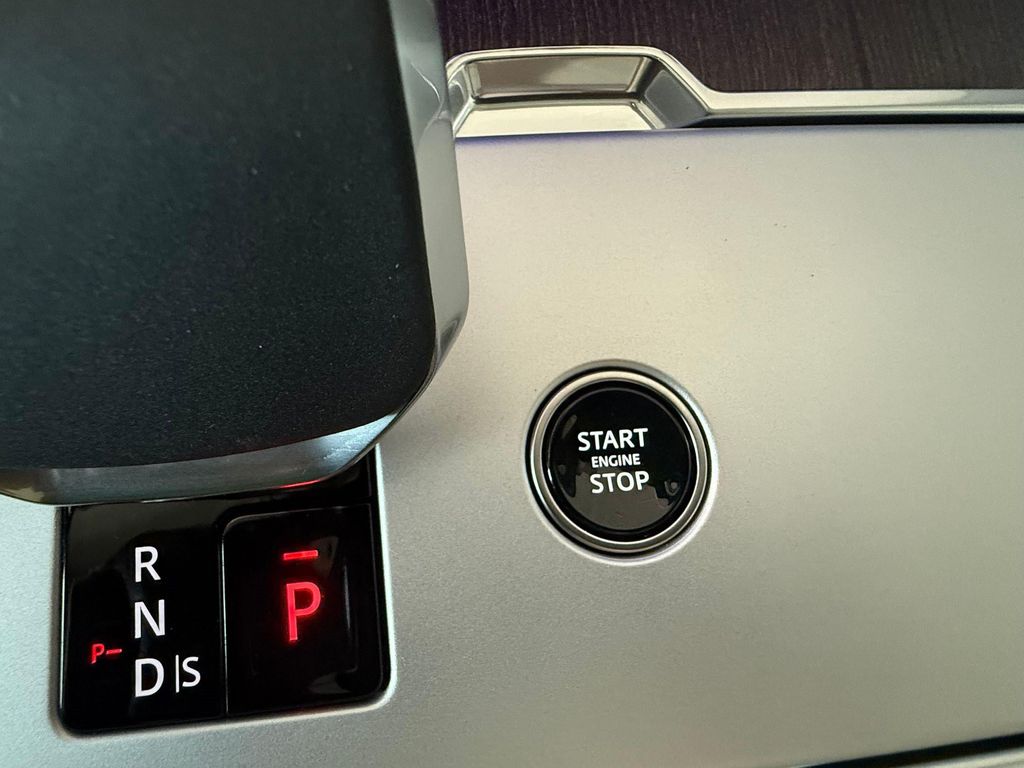 2025 LAND Rover RANGE ROVER P400 SE 7 SEAT — миниатюра 18