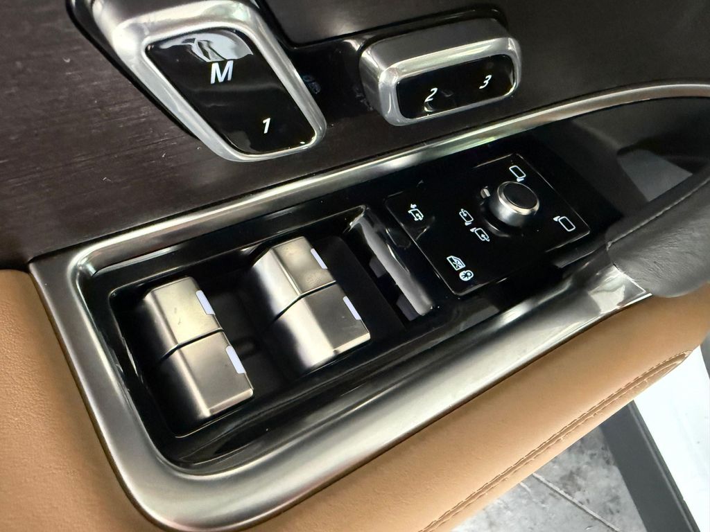 صورة مصغرة 12 لـ 2026 LAND Rover RANGE ROVER P530 SE
