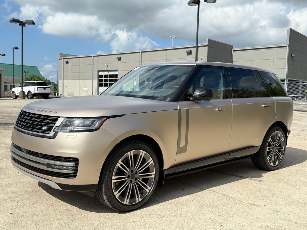 New 2026 Land Rover Range Rover P400 SE 7 Seat