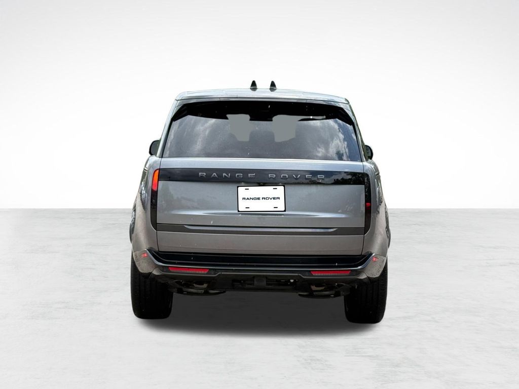 صورة 10 لـ 2025 LAND Rover RANGE ROVER P530 SE