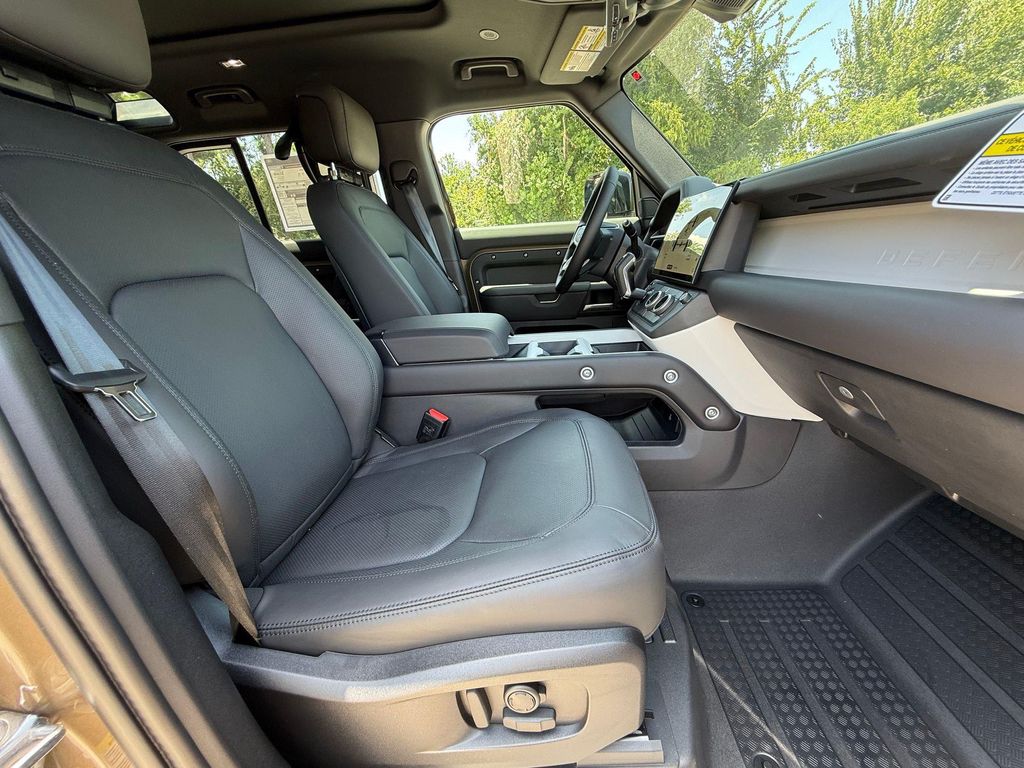 صورة مصغرة 29 لـ 2026 LAND Rover DEFENDER P400 X-DYNAMIC SE