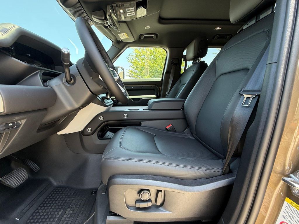 صورة 5 لـ 2026 LAND Rover DEFENDER P400 X-DYNAMIC SE