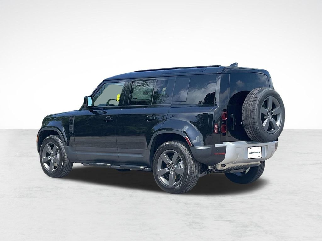 2025 LAND Rover DEFENDER 110 P300 照片 3
