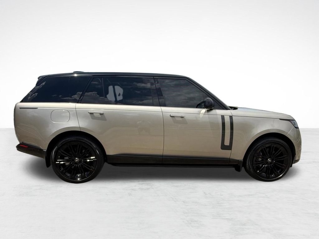 2024 LAND Rover RANGE ROVER P400 SE — фото 8