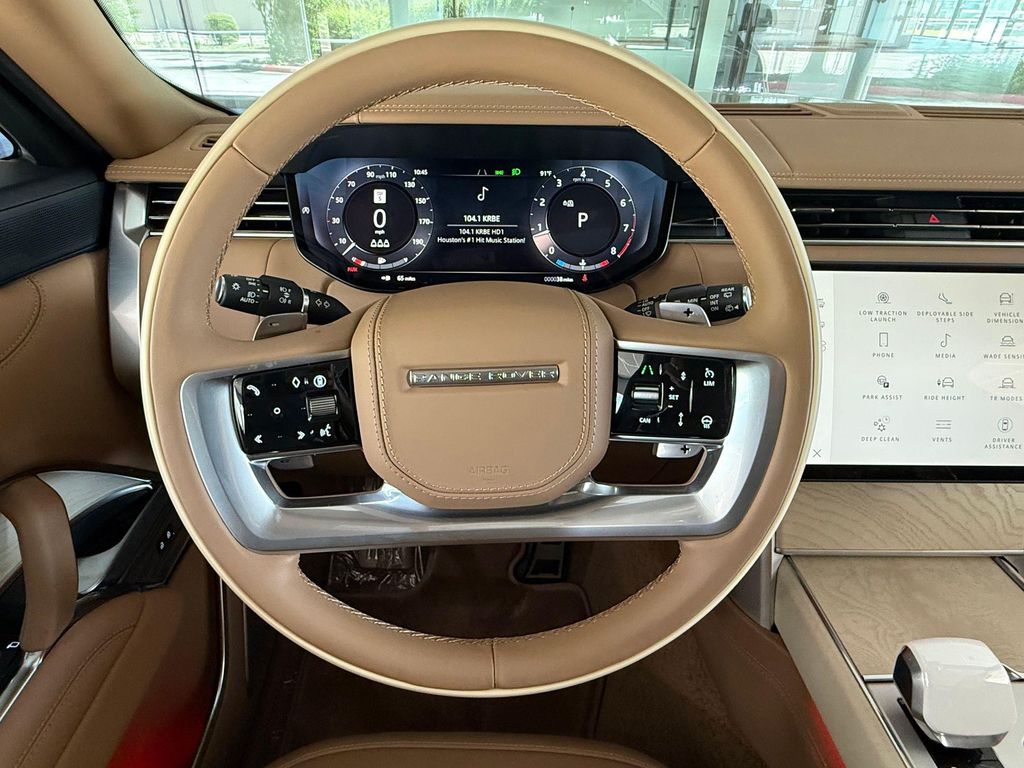 صورة 10 لـ 2026 LAND Rover RANGE ROVER P615 SV