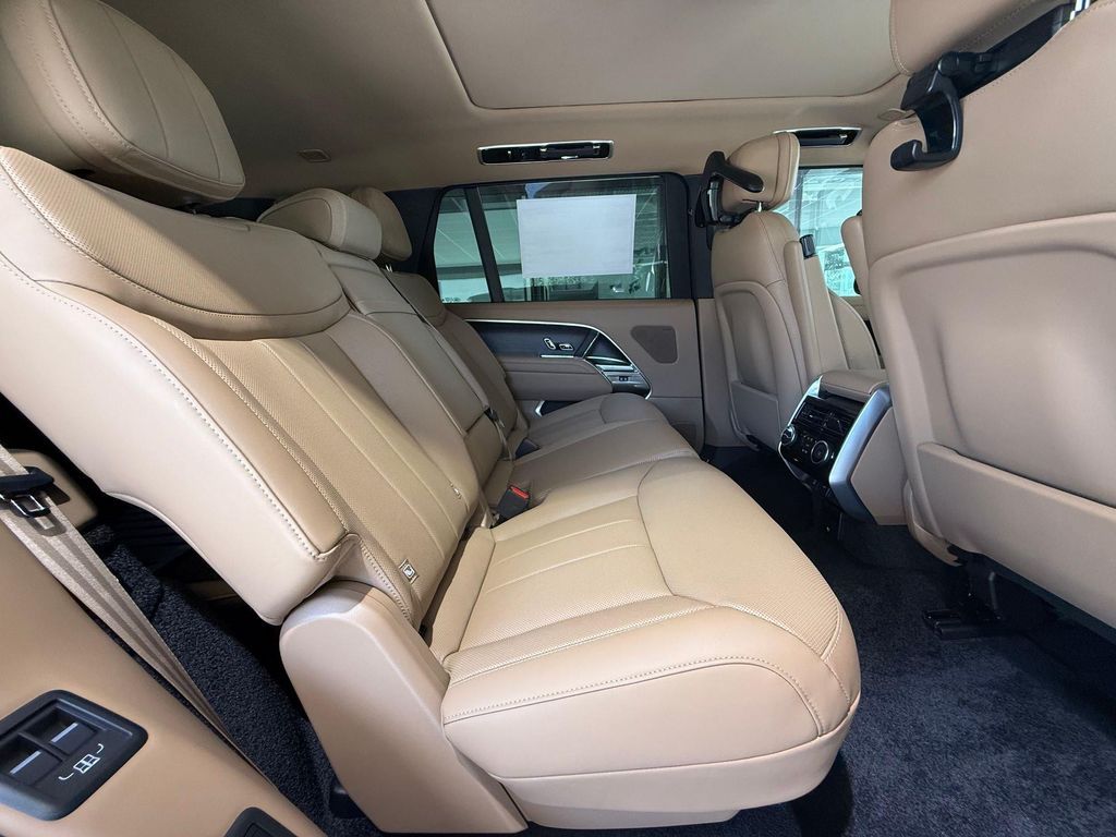 صورة مصغرة 27 لـ 2026 LAND Rover RANGE ROVER P400 SE 7 SEAT