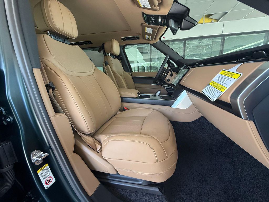 صورة مصغرة 25 لـ 2026 LAND Rover RANGE ROVER P400 SE 7 SEAT