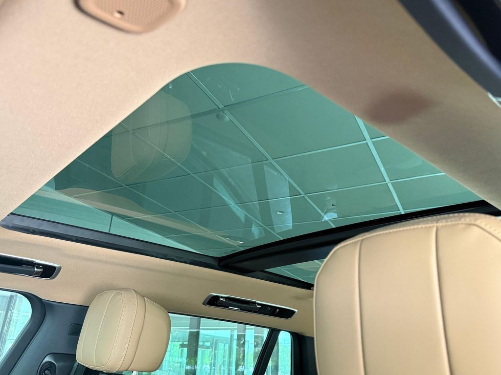 صورة مصغرة 23 لـ 2026 LAND Rover RANGE ROVER P400 SE 7 SEAT