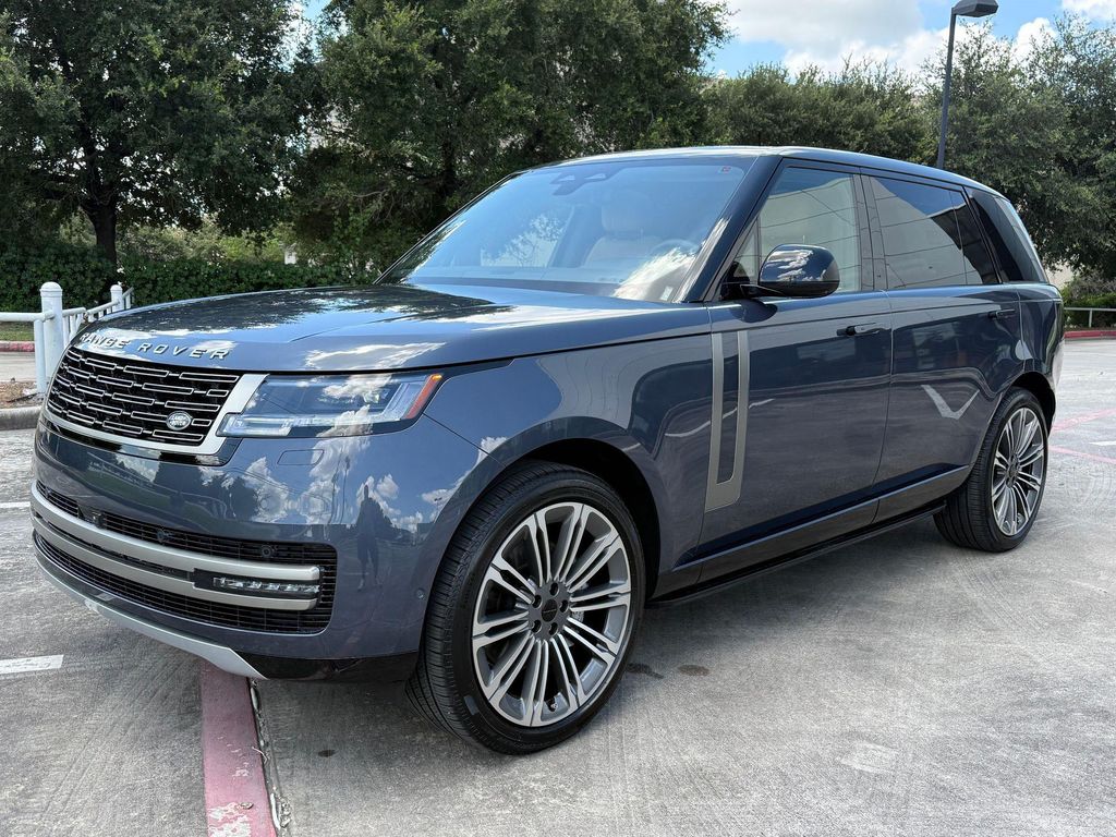 New 2026 Land Rover Range Rover P400 SE 7 Seat