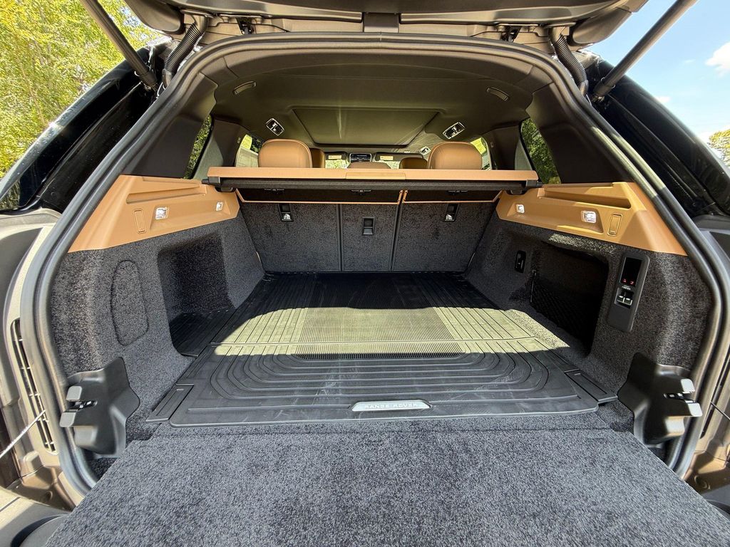 2026 LAND Rover RANGE ROVER P400 SE — миниатюра 29