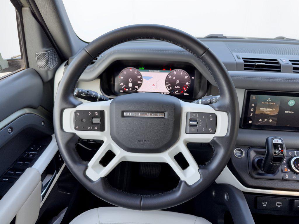 2024 LAND Rover DEFENDER 110 P400 S — фото 10