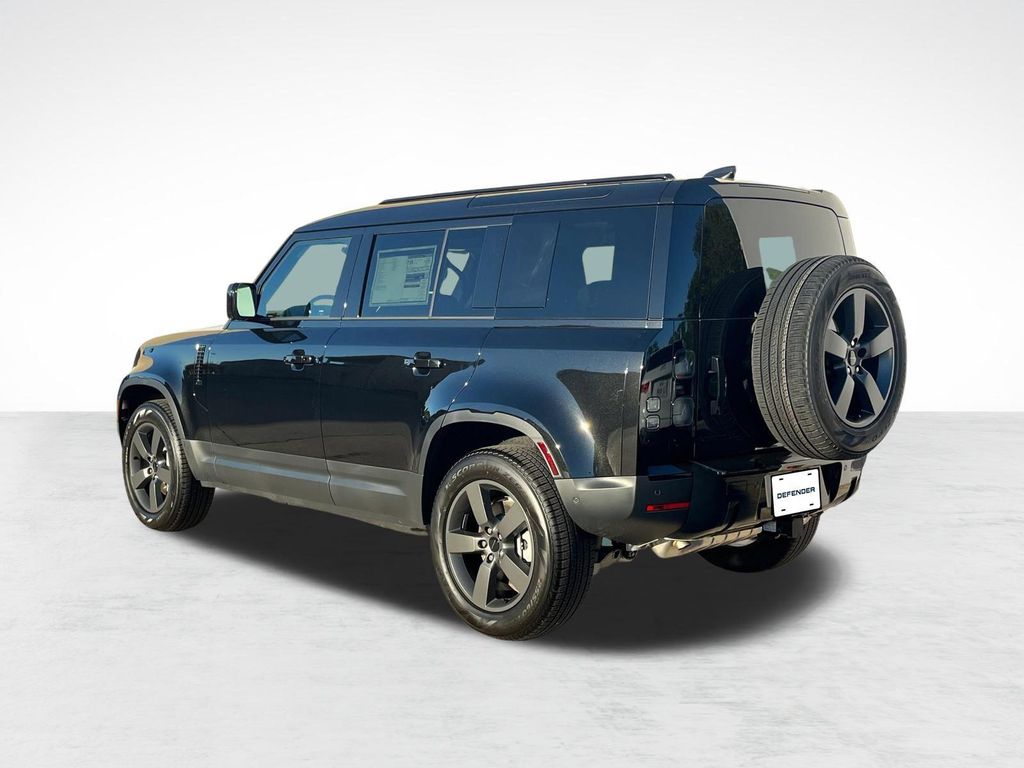 2026 LAND Rover DEFENDER P300 S photo 3