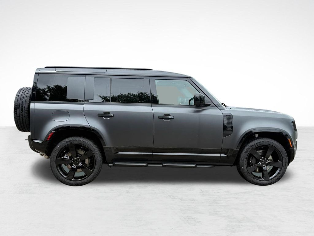 2026 LAND Rover DEFENDER P400 X-DYNAMIC SE — фото 7