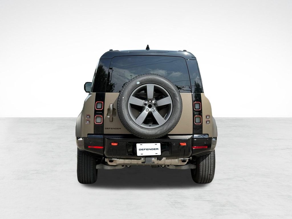 صورة 10 لـ 2026 LAND Rover DEFENDER P400 X