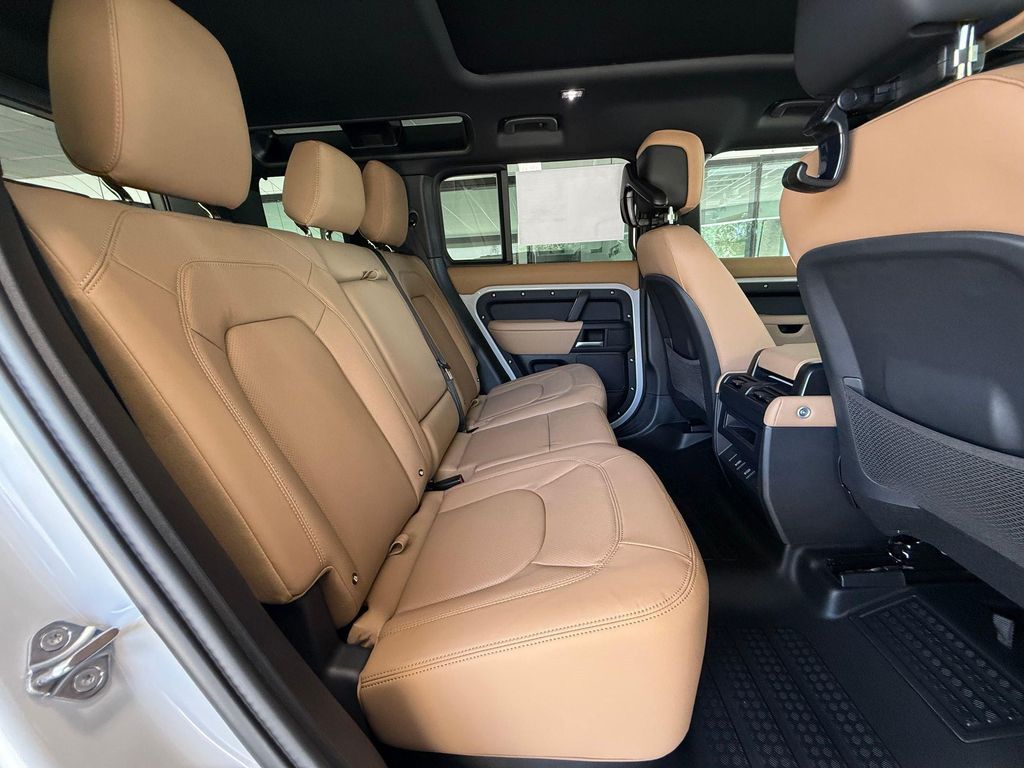 صورة مصغرة 29 لـ 2026 LAND Rover DEFENDER P400 X-DYNAMIC SE