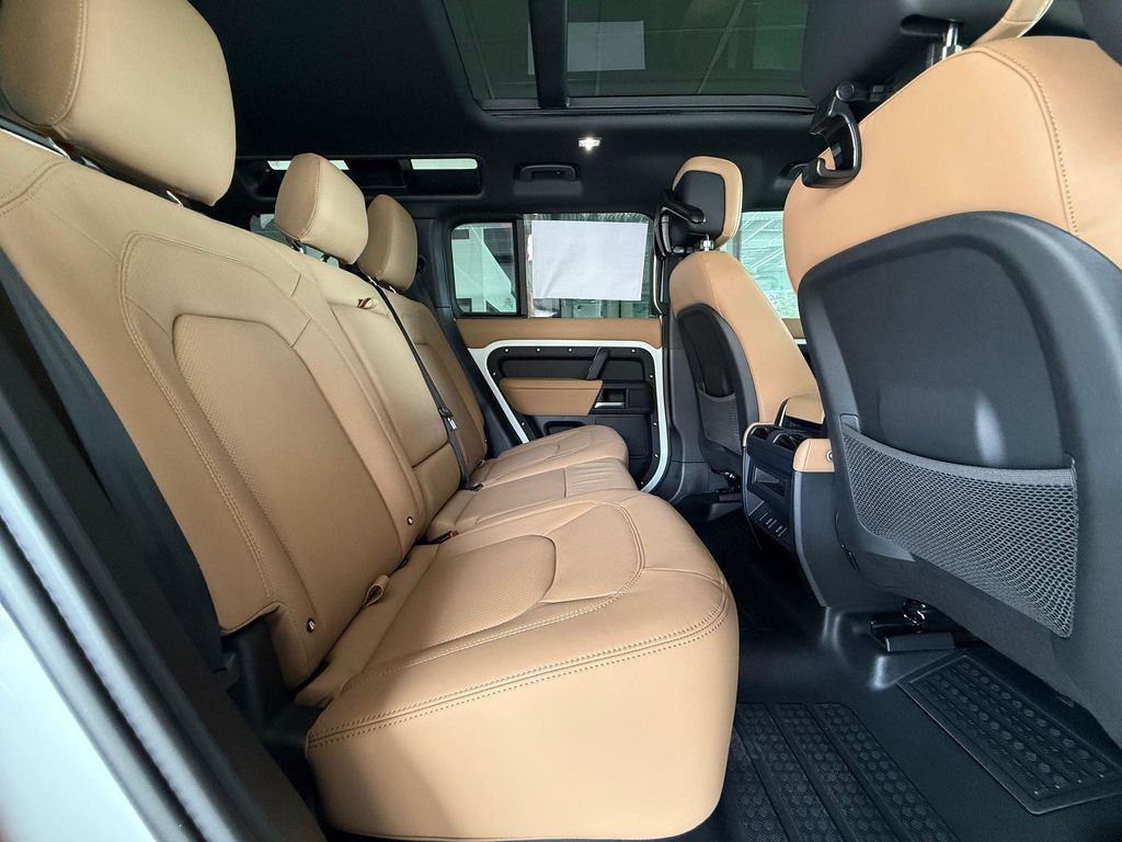صورة مصغرة 27 لـ 2026 LAND Rover DEFENDER P400 X-DYNAMIC SE