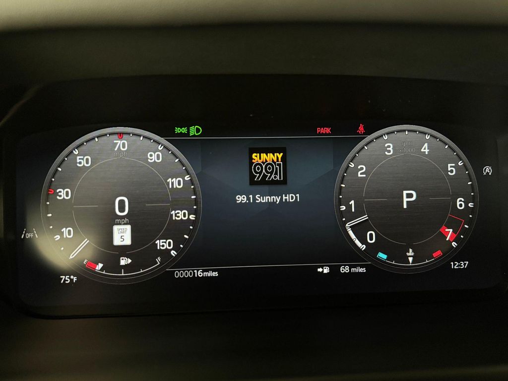 2026 LAND Rover DEFENDER V8 缩略图 19