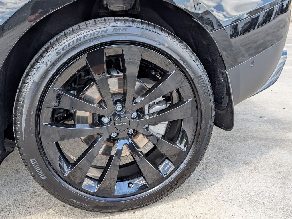 صورة 10 لـ 2026 LAND Rover RANGE ROVER SPORT SE