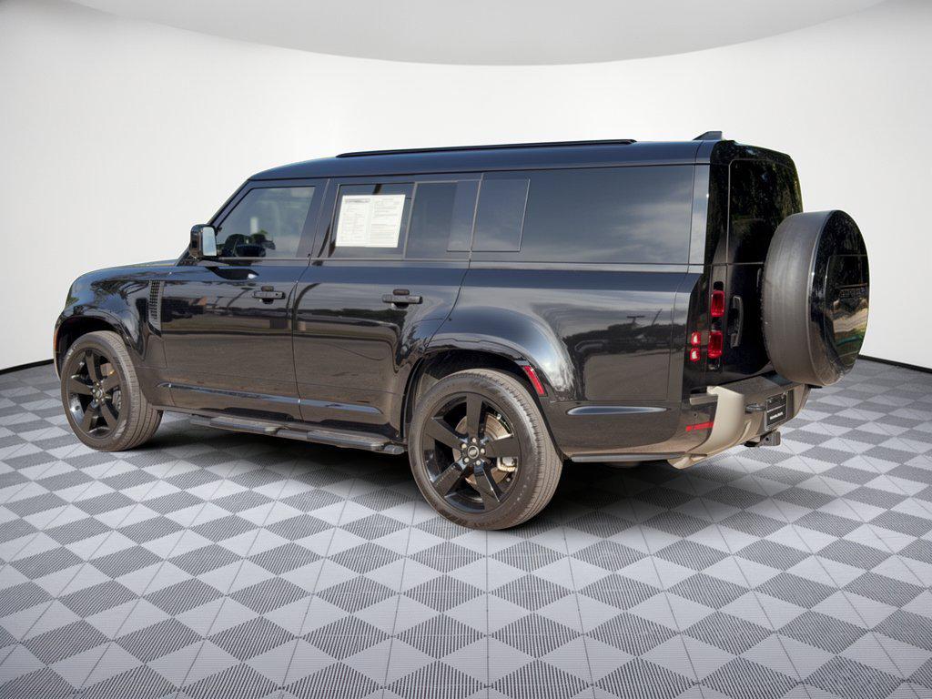 صورة 3 لـ 2025 LAND Rover DEFENDER 130 P400 X-DYNAMIC SE