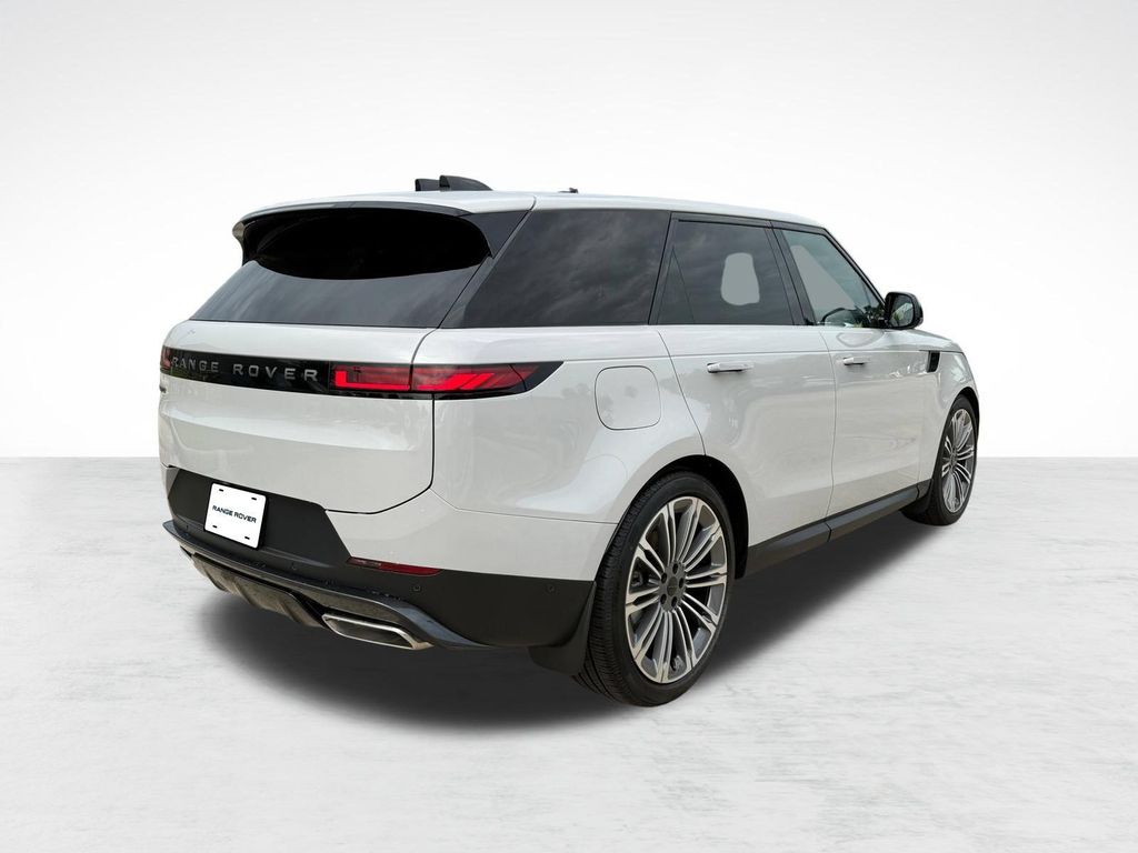 صورة 9 لـ 2026 LAND Rover RANGE ROVER SPORT SE