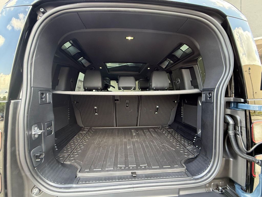 2026 LAND Rover DEFENDER P300 S 缩略图 31