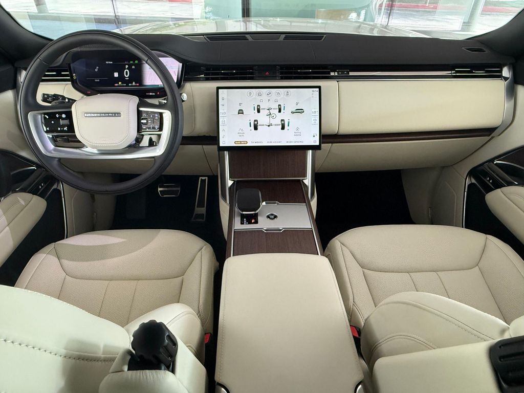 2026 LAND Rover RANGE ROVER P400 SE — миниатюра 13
