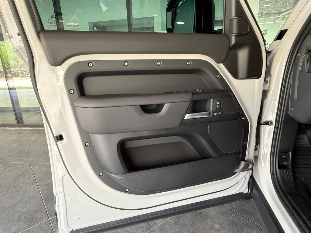 صورة مصغرة 19 لـ 2026 LAND Rover DEFENDER P400 X-DYNAMIC SE