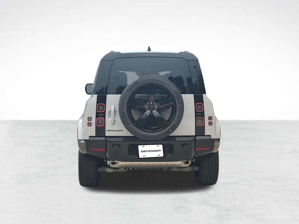صورة 10 لـ 2026 LAND Rover DEFENDER P400 X-DYNAMIC SE
