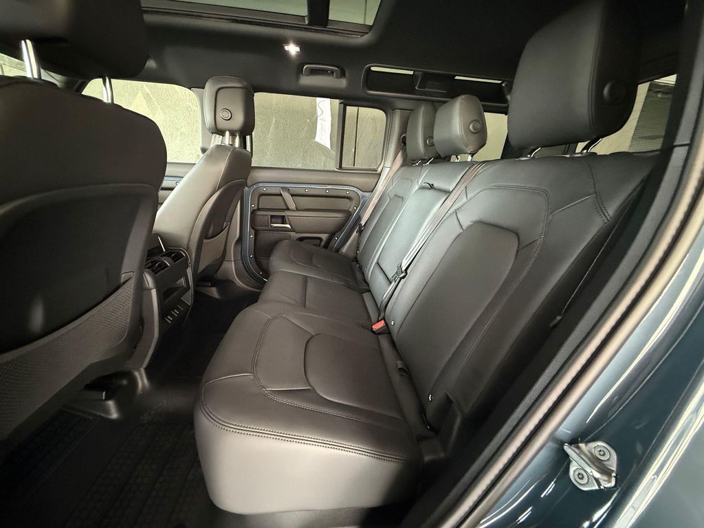2026 LAND Rover DEFENDER P400 X-DYNAMIC SE — миниатюра 14