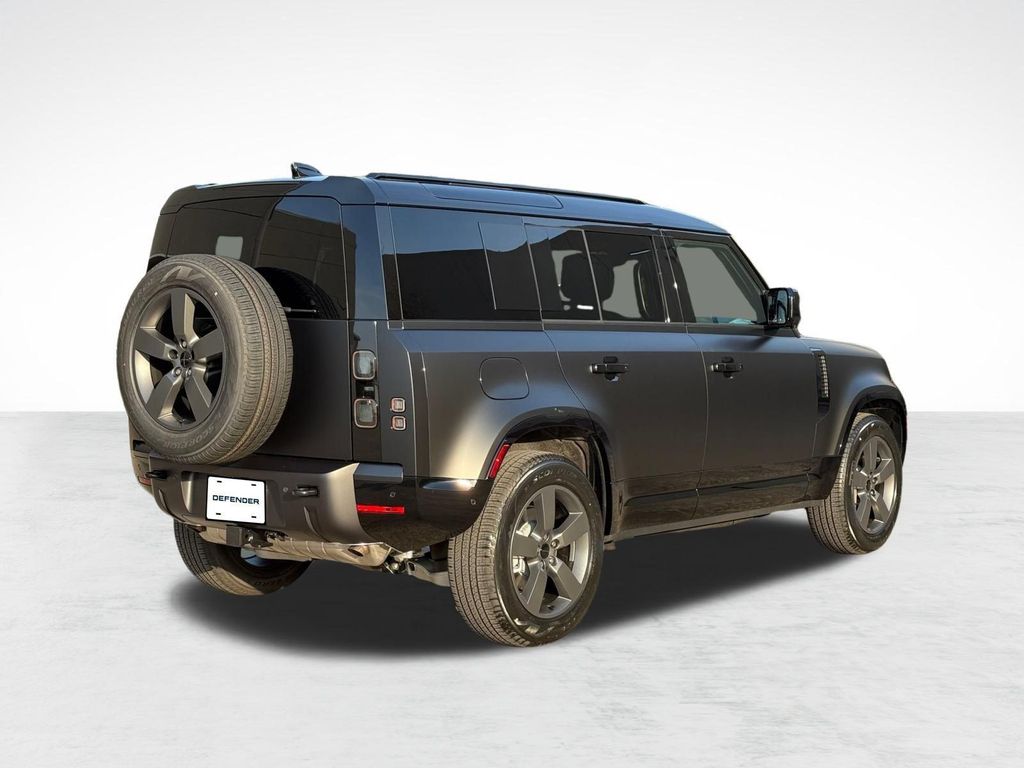 2026 LAND Rover DEFENDER P400 X-DYNAMIC SE — фото 9