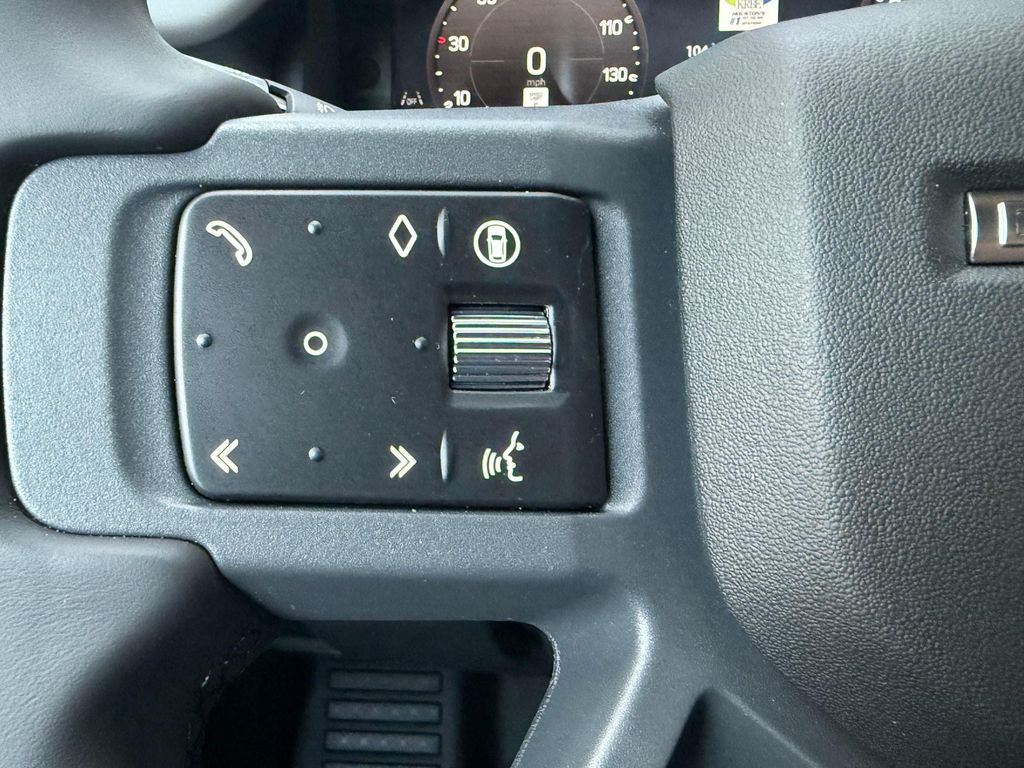 2026 LAND Rover DEFENDER P400 X-DYNAMIC SE — миниатюра 17