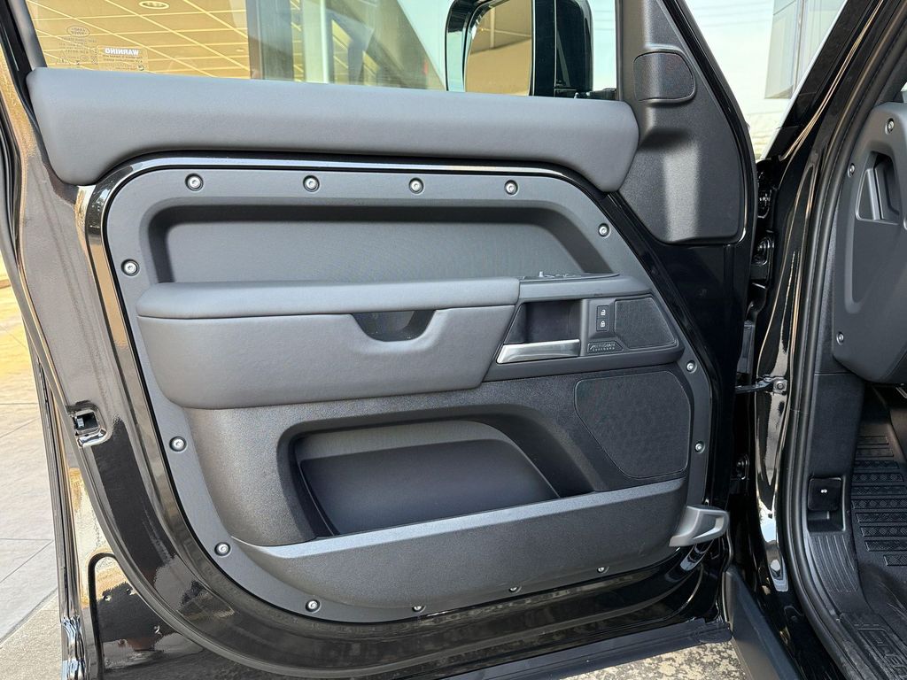 2026 LAND Rover DEFENDER P400 X-DYNAMIC SE — миниатюра 20