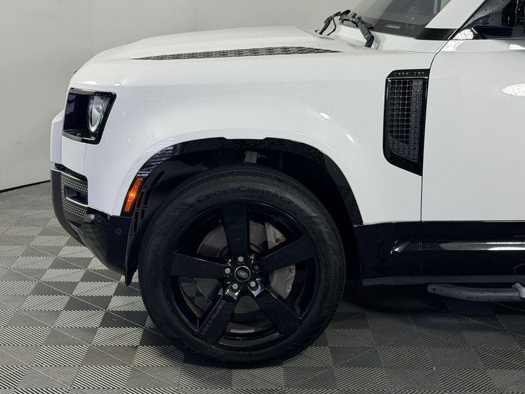 صورة مصغرة 11 لـ 2022 LAND Rover DEFENDER 110 X-DYNAMIC SE