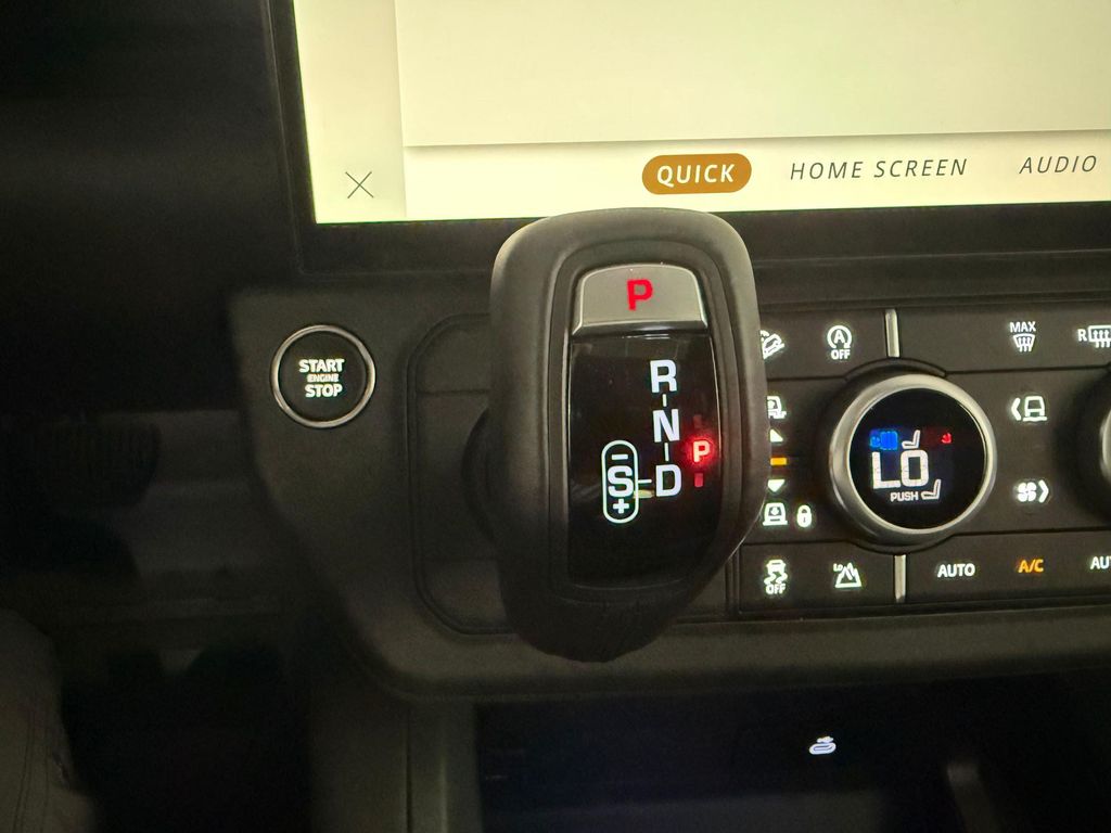 2026 LAND Rover DEFENDER P400 X-DYNAMIC SE — миниатюра 19