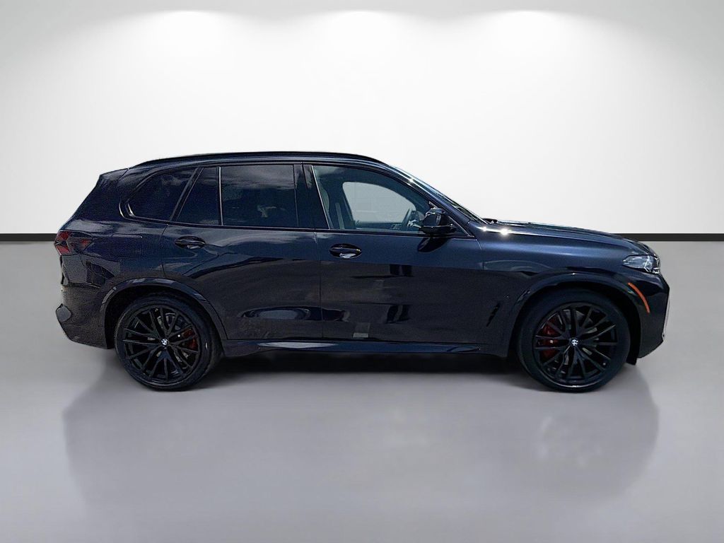 2026 BMW X5 M60I — фото 2