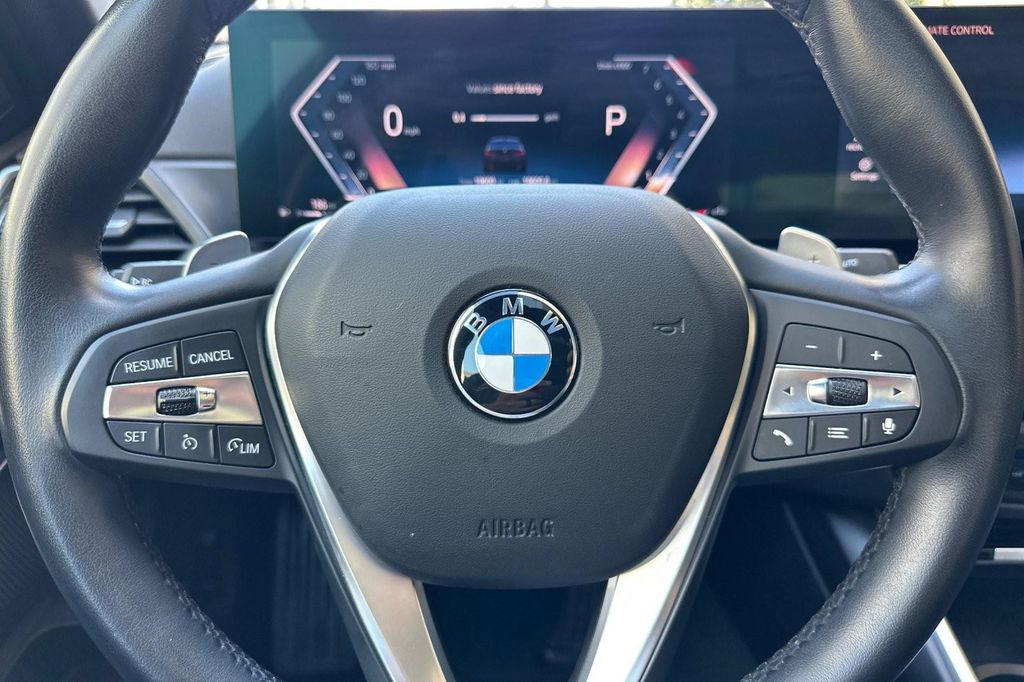 صورة مصغرة 22 لـ 2023 BMW 330 330I