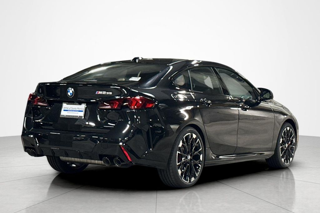 صورة 5 لـ 2026 BMW M235 GRAN COUPE XDRIVE