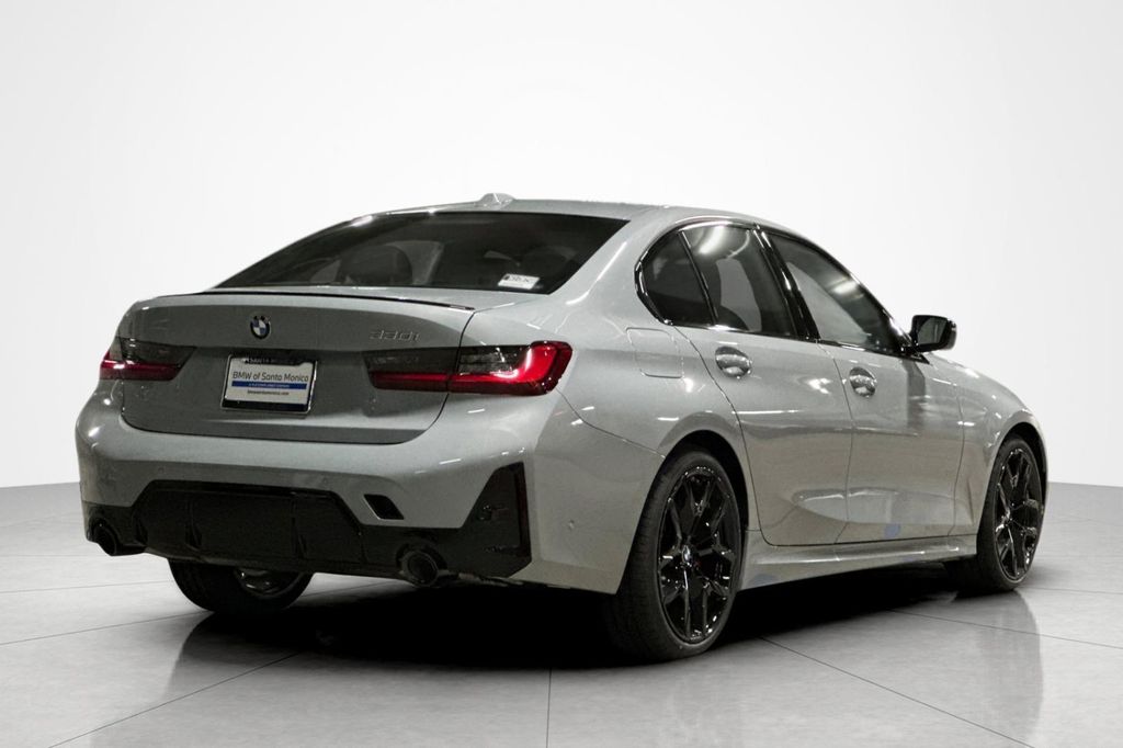 صورة 5 لـ 2026 BMW 330 330I