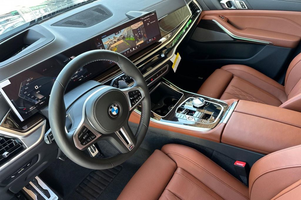 2026 BMW X5 M60I — фото 9