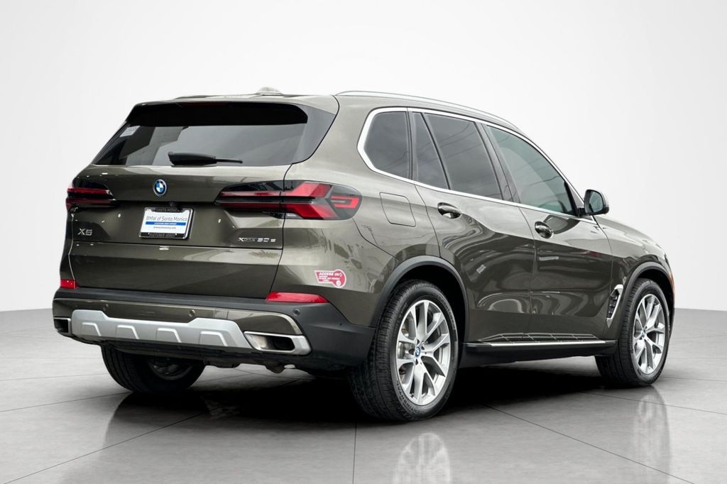 صورة 5 لـ 2024 BMW X5 PHEV XDRIVE50E