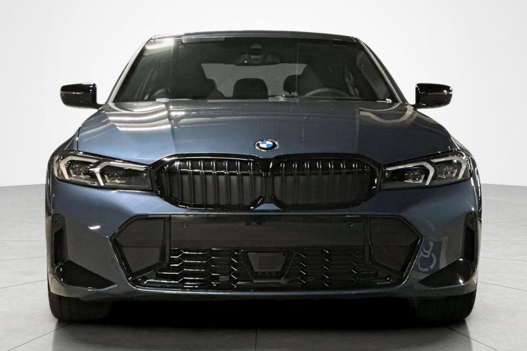 2026 BMW 330 330I 缩略图 8