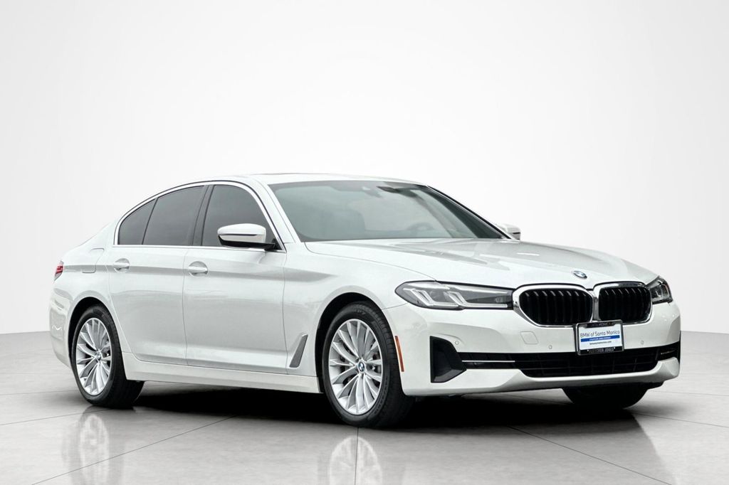 صورة 7 لـ 2023 BMW 530 I