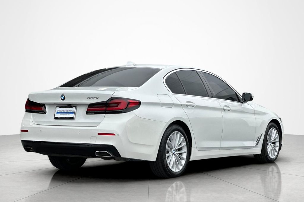 صورة 5 لـ 2023 BMW 530 I