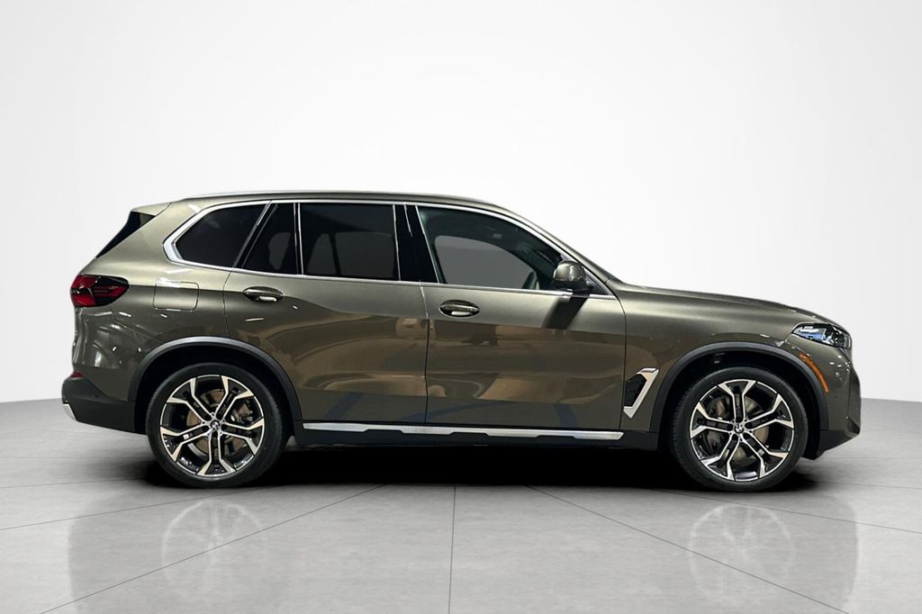 صورة 6 لـ 2026 BMW X5 PHEV XDRIVE50E