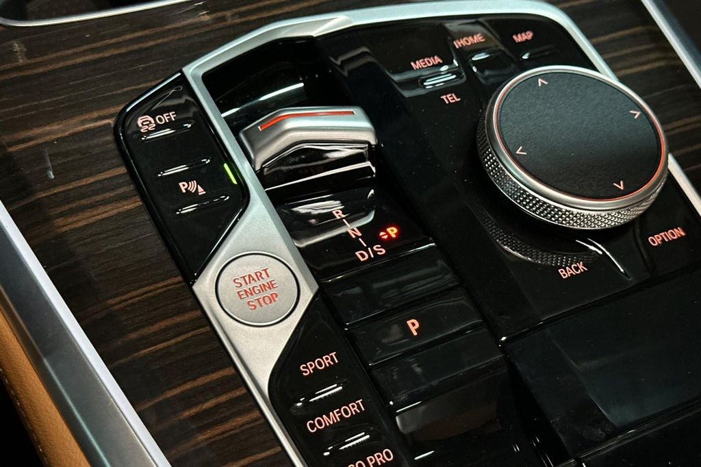 صورة مصغرة 21 لـ 2026 BMW X5 SDRIVE40I