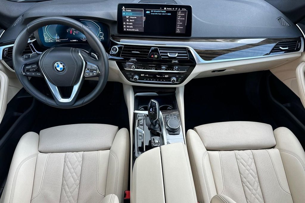 صورة مصغرة 12 لـ 2023 BMW 530E BASE